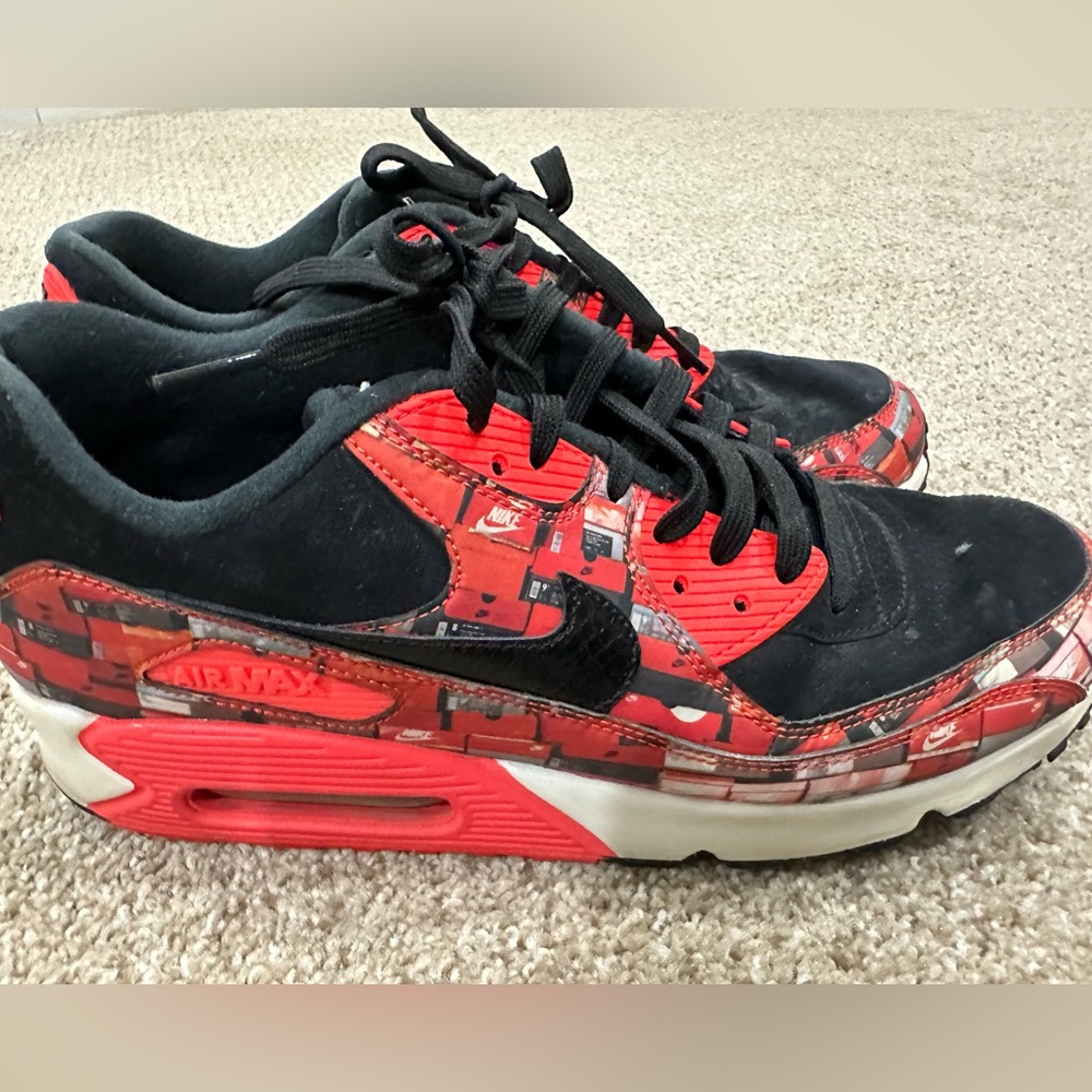 Nike Air Max 90 size 11